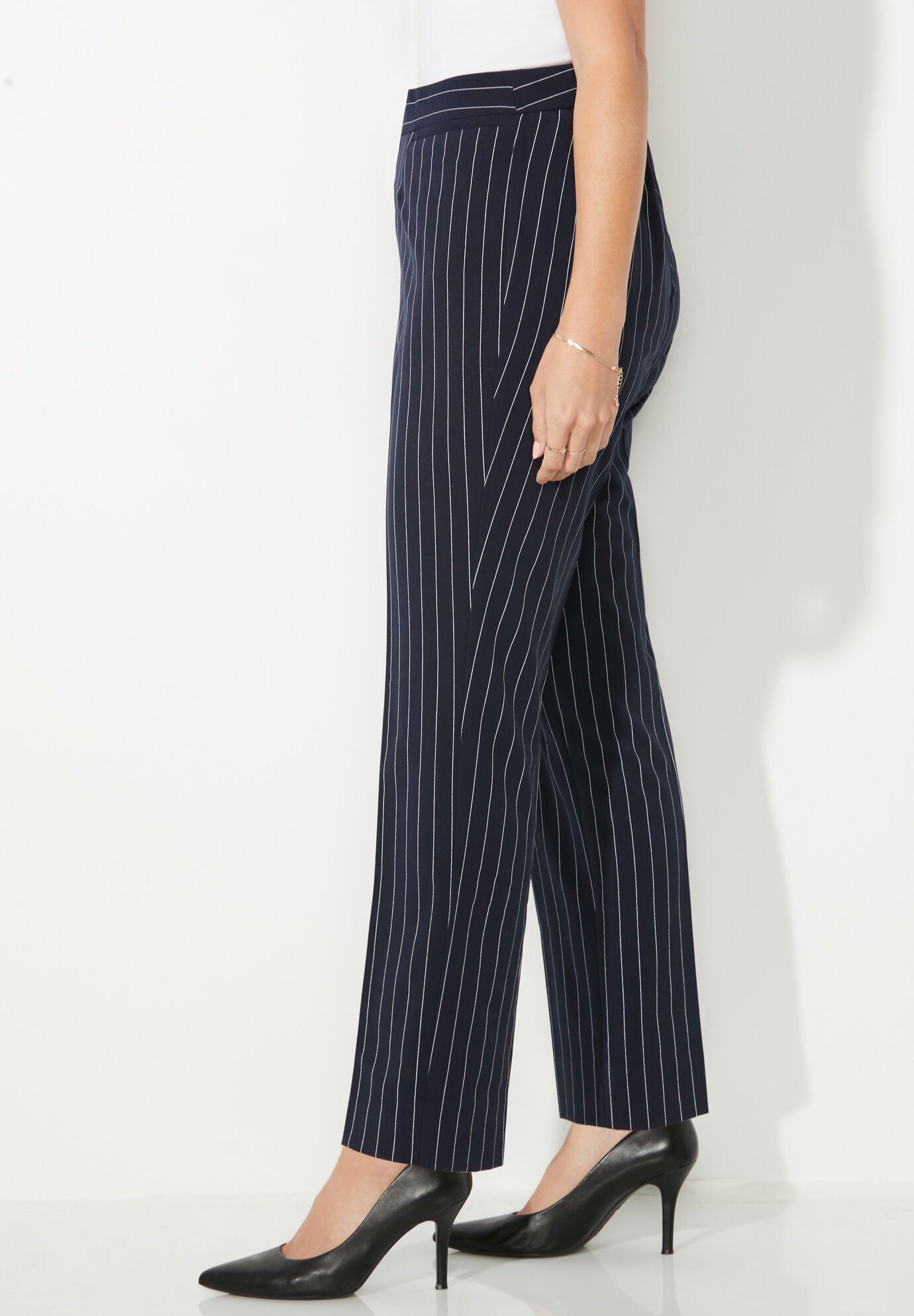 Right Fit&reg; Moderately Curvy Slim Leg Pant, , alternate image number 2