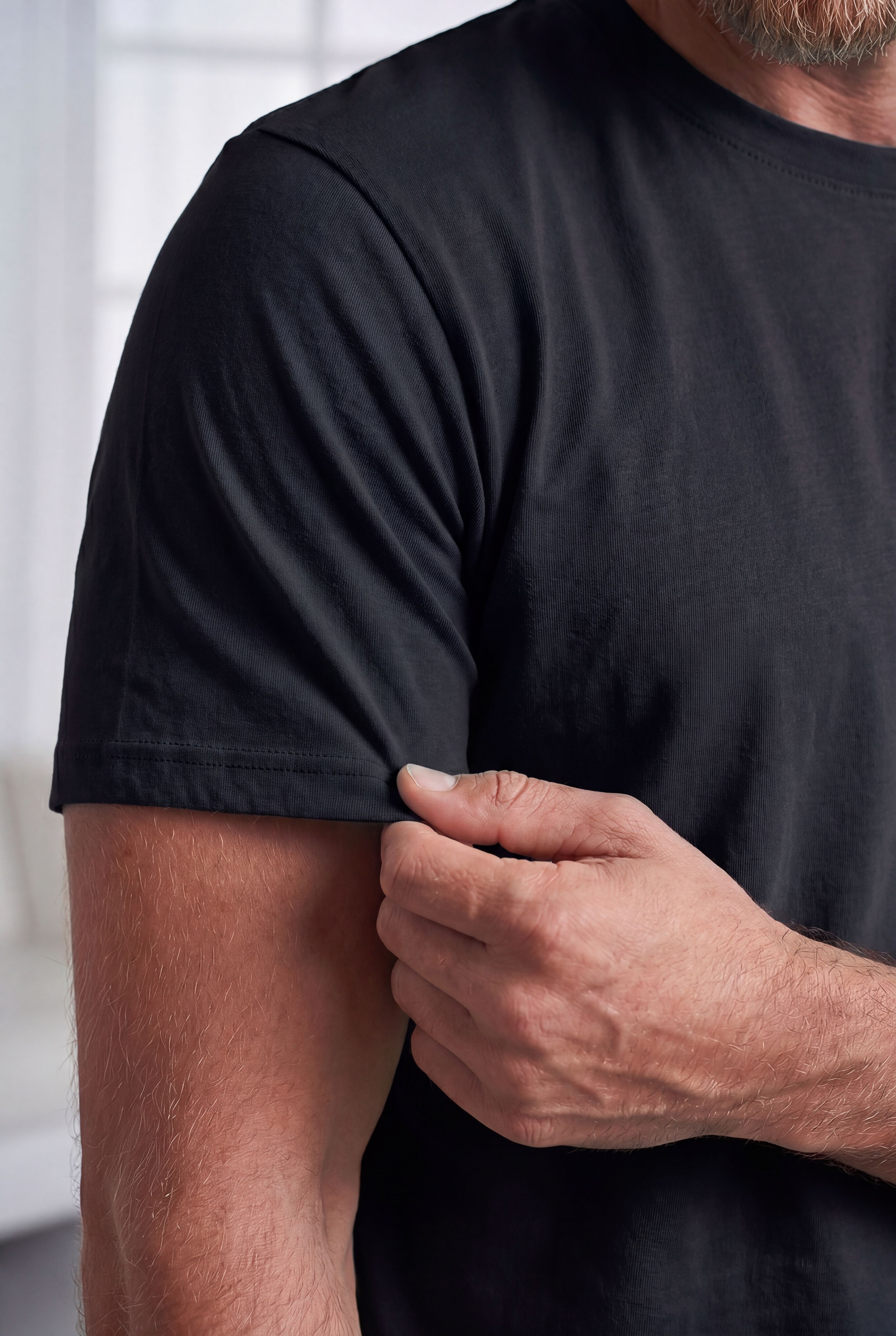 The Ultra-Light No Pocket Tee, BLACK, alternate image number 3