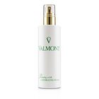 Priming With A Hydrating Fluid (Moisturizing Primi, Hydration, hi-res image number null