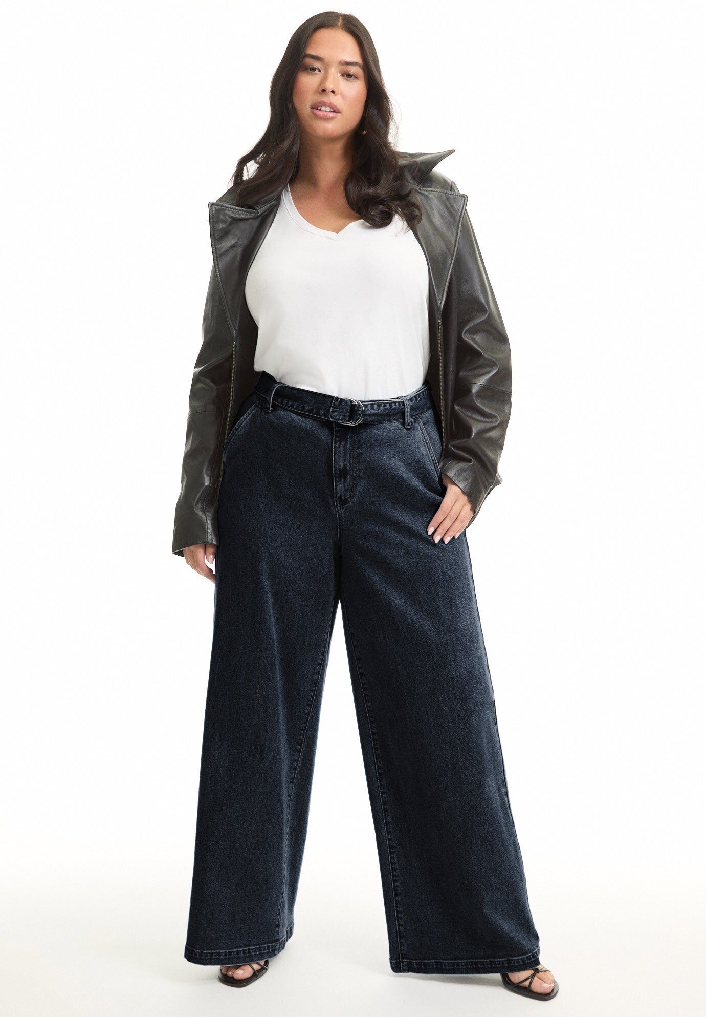 Curvie Fit High-Waisted Wide-Leg Utility Jean