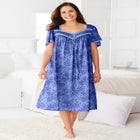 Short Silky Lace-Trim Gown image number 5
