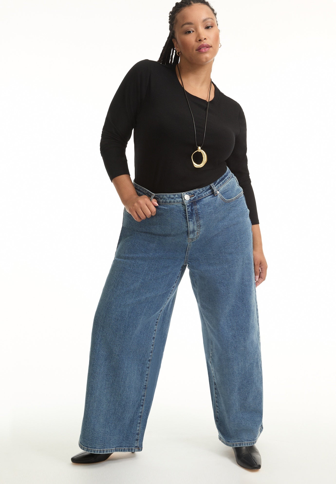 Curvie-Fit High-Rise Jeans image number 0