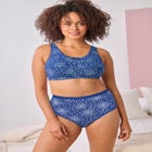 Wireless Back-Close Cotton Bra image number 3