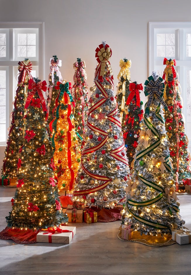 Fully Decorated Pre-Lit 6FT Pop-Up Christmas Tree image number 3
