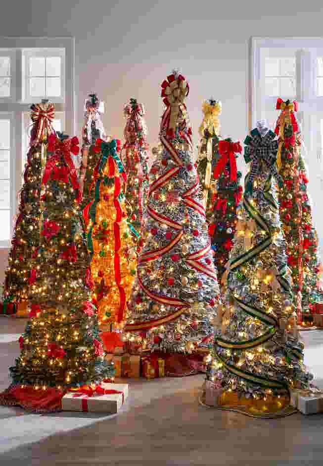 Fully Decorated Pre-Lit 7½’ Pop-Up Christmas Tree image number 4