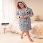 Dreams & Co&reg; Plush Hooded Wrap Robe image number 4