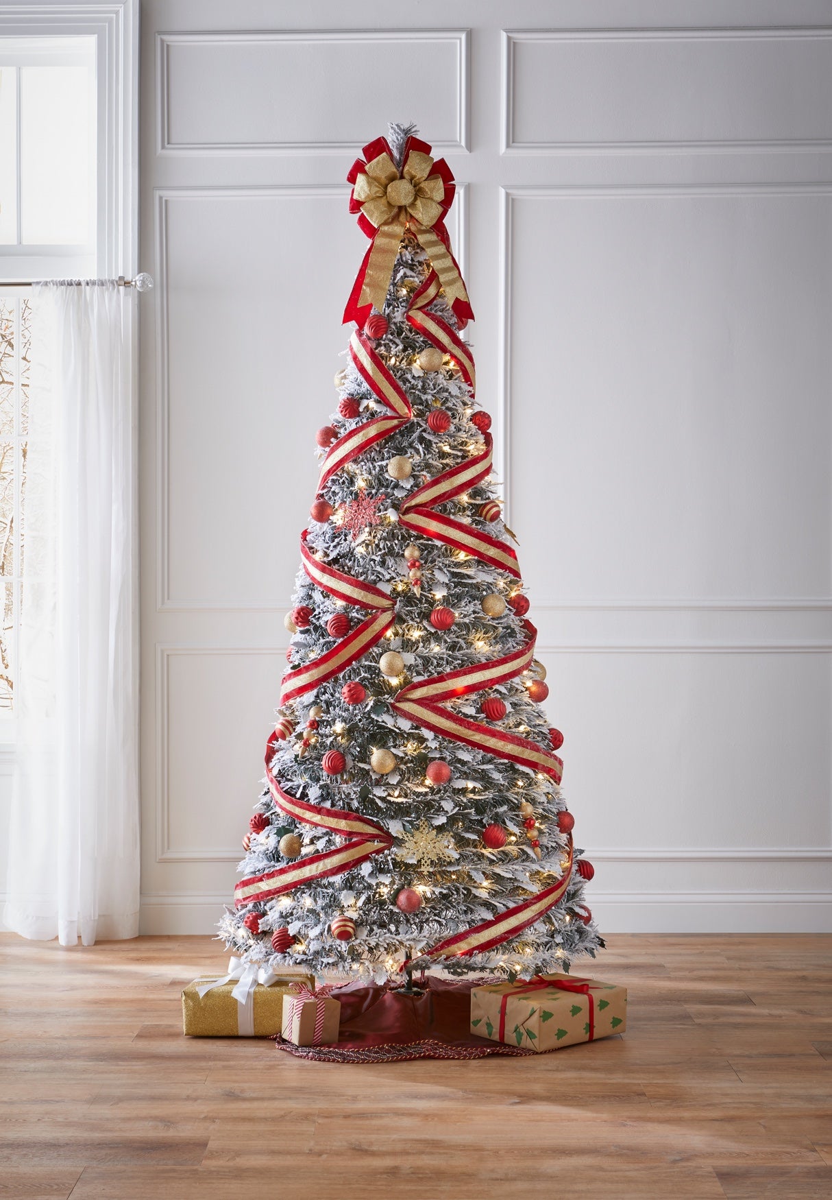 7&frac12;&rsquo;FT Pre-Lit Flocked Pop-Up Tree image number 0