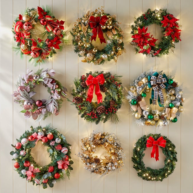 Pre-Lit Gold & Silver Wreath image number 3