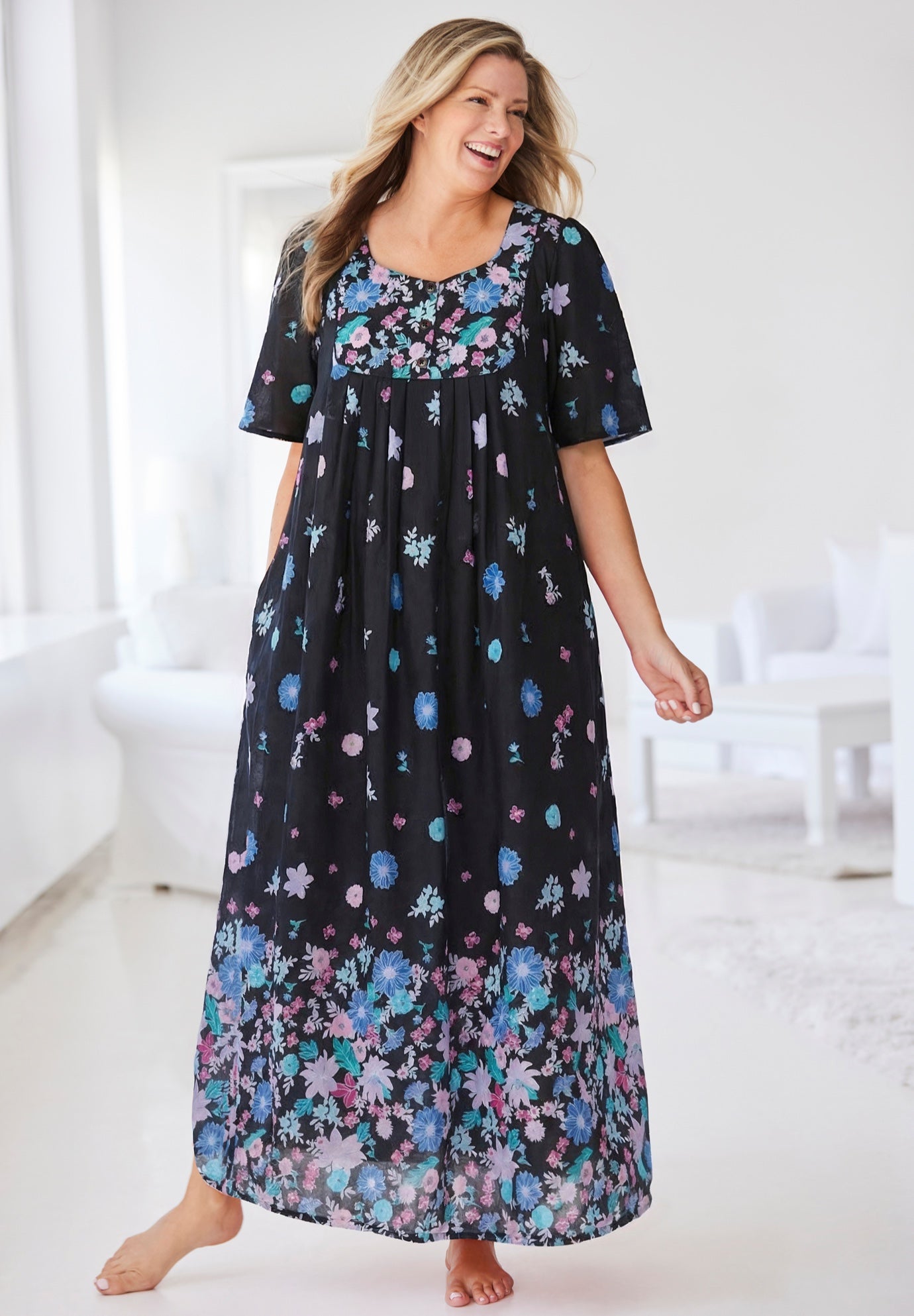 Bib-Front Short Sleeve Maxi Lounger image number 0