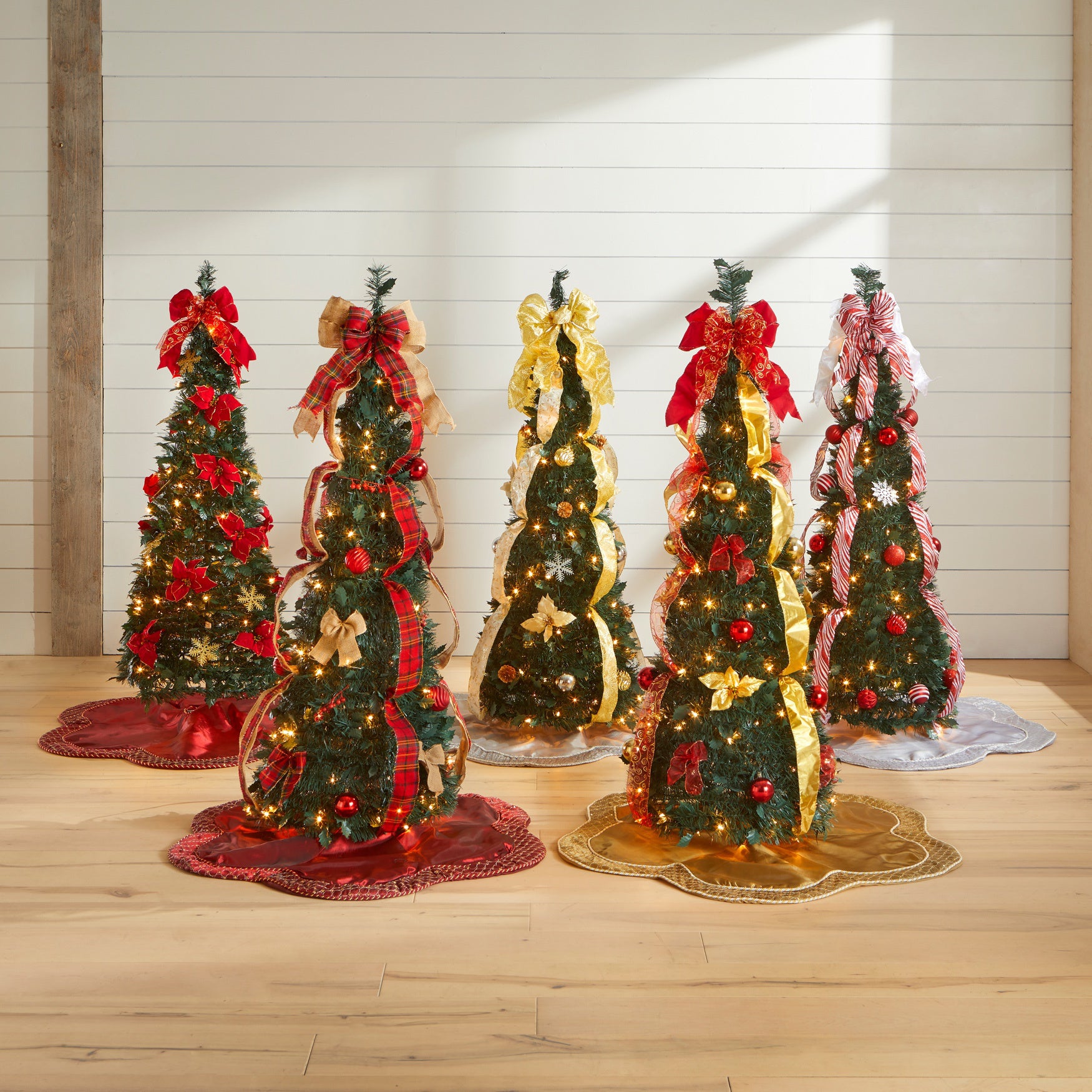 Fully Decorated Pre-Lit 4&frac12; Ft. Pop-Up Christmas Tree image number 5
