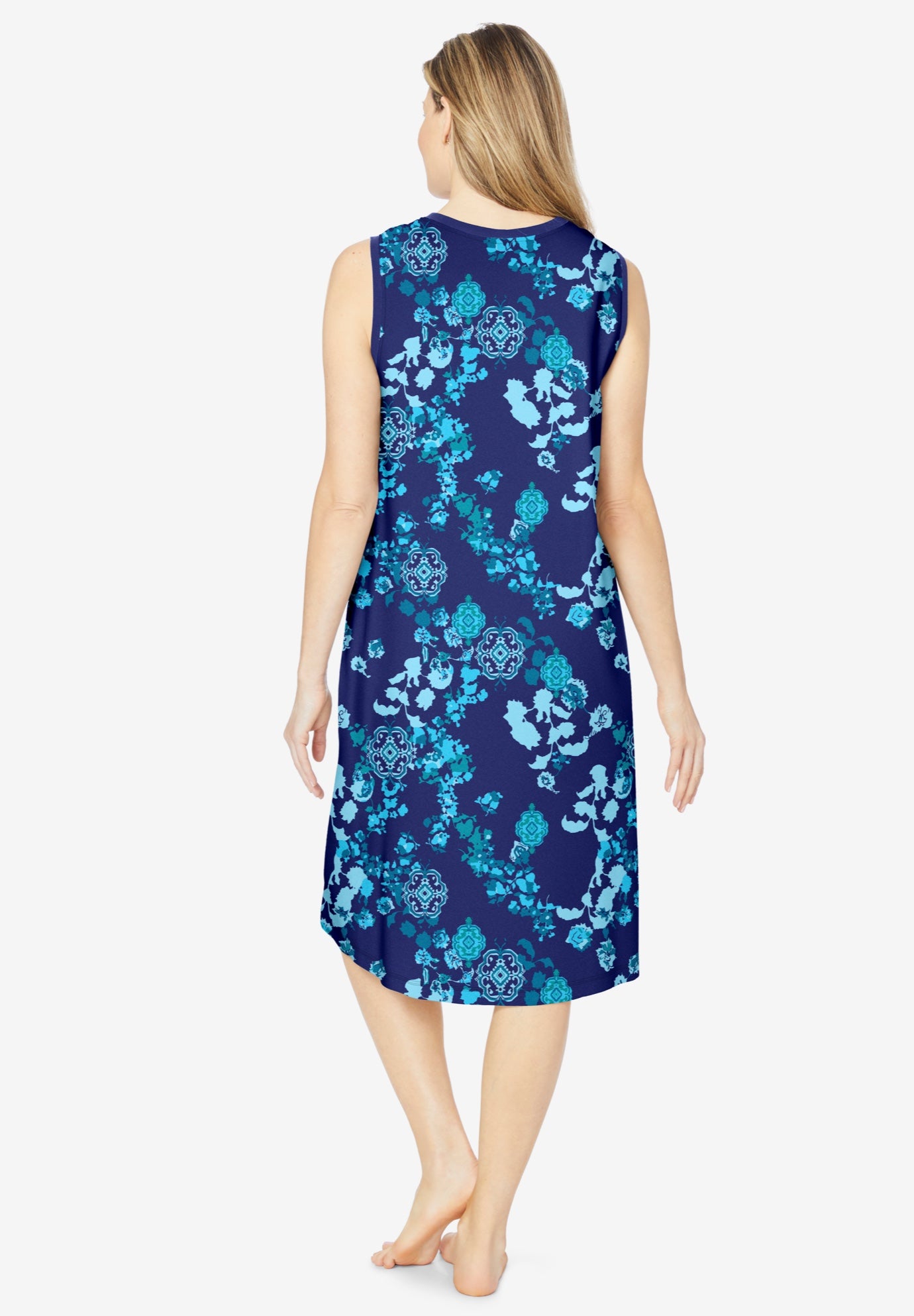 Trapeze V-Neck Short Lounger image number 1