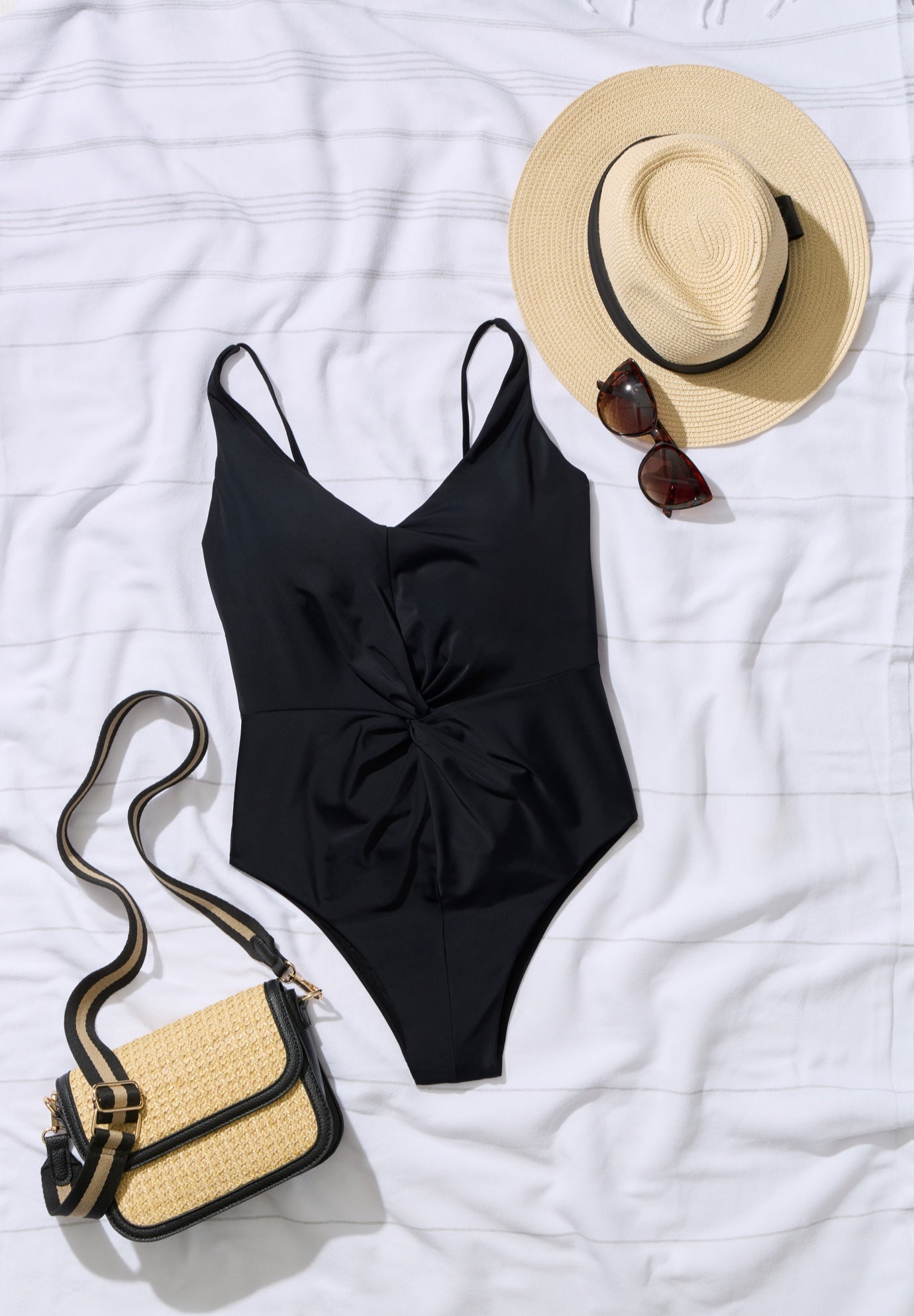 Twist-Front V-Neck One Piece Swimsuit image number 8