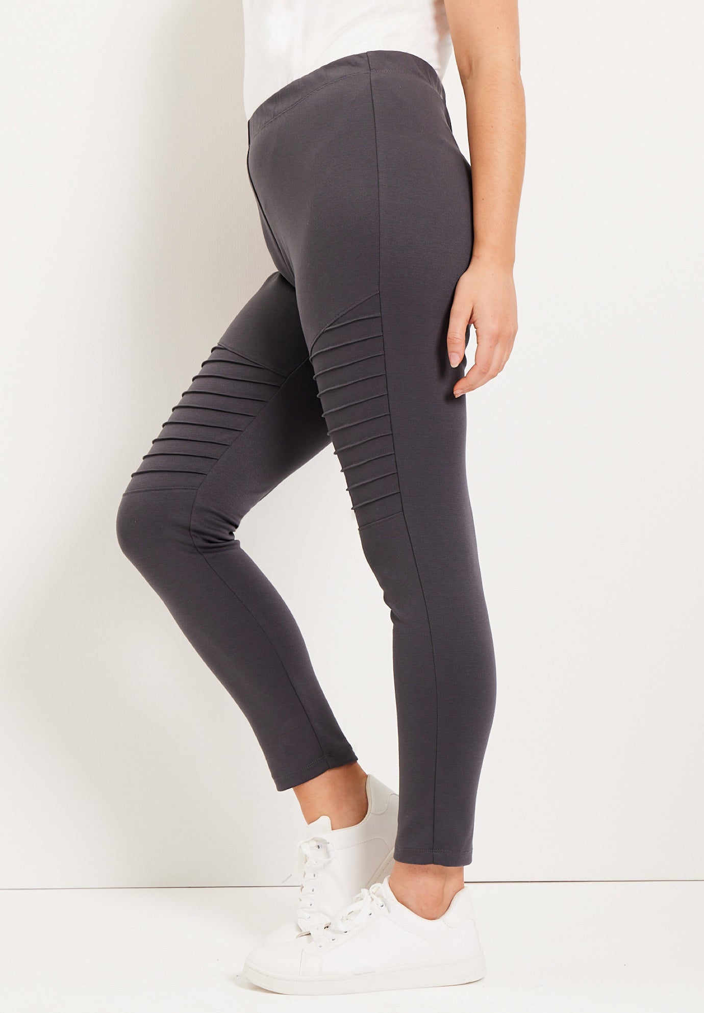 Formfit Ponte Moto Legging image number 2