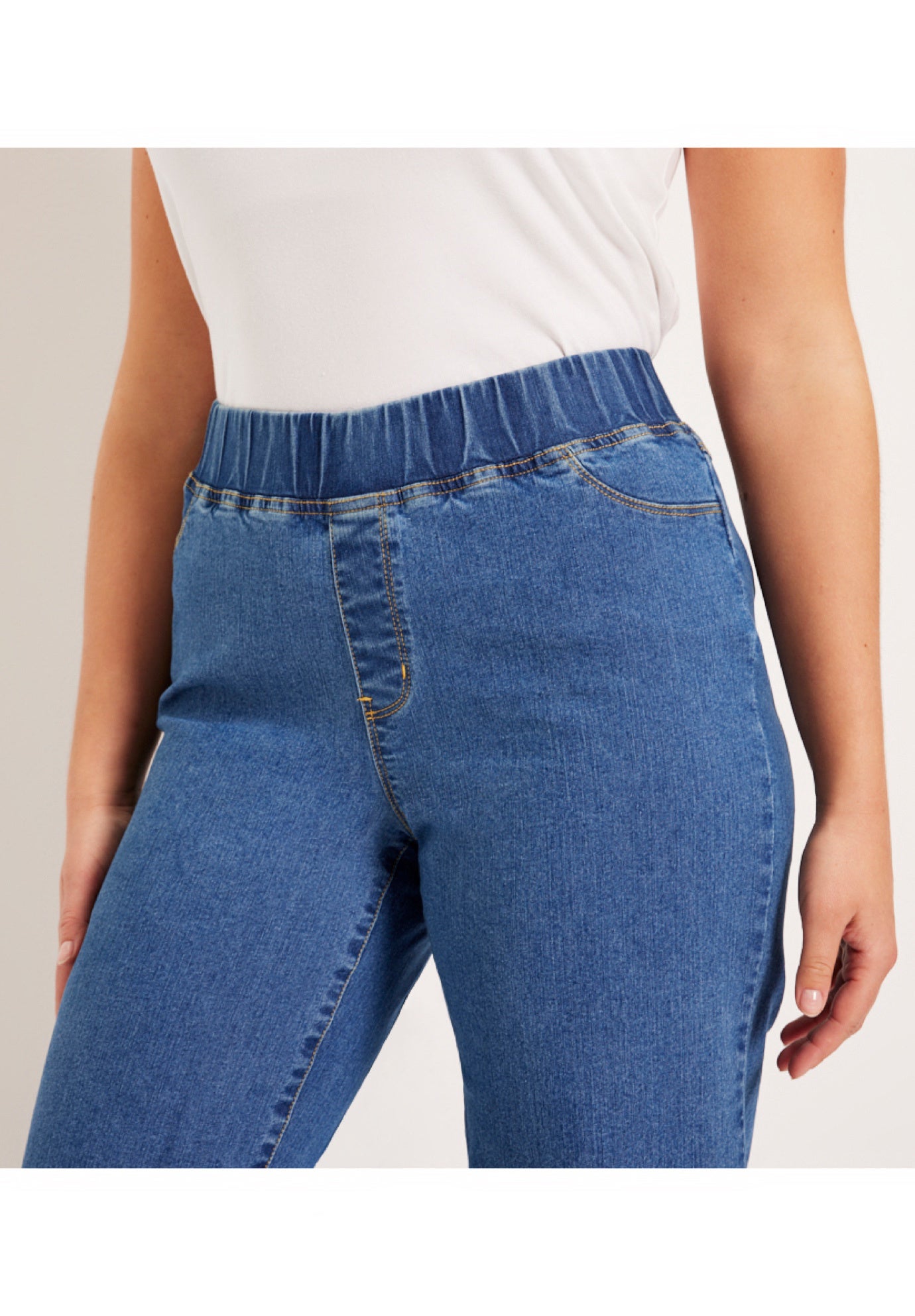 Contour Denim Wide-Leg Jean image number 3
