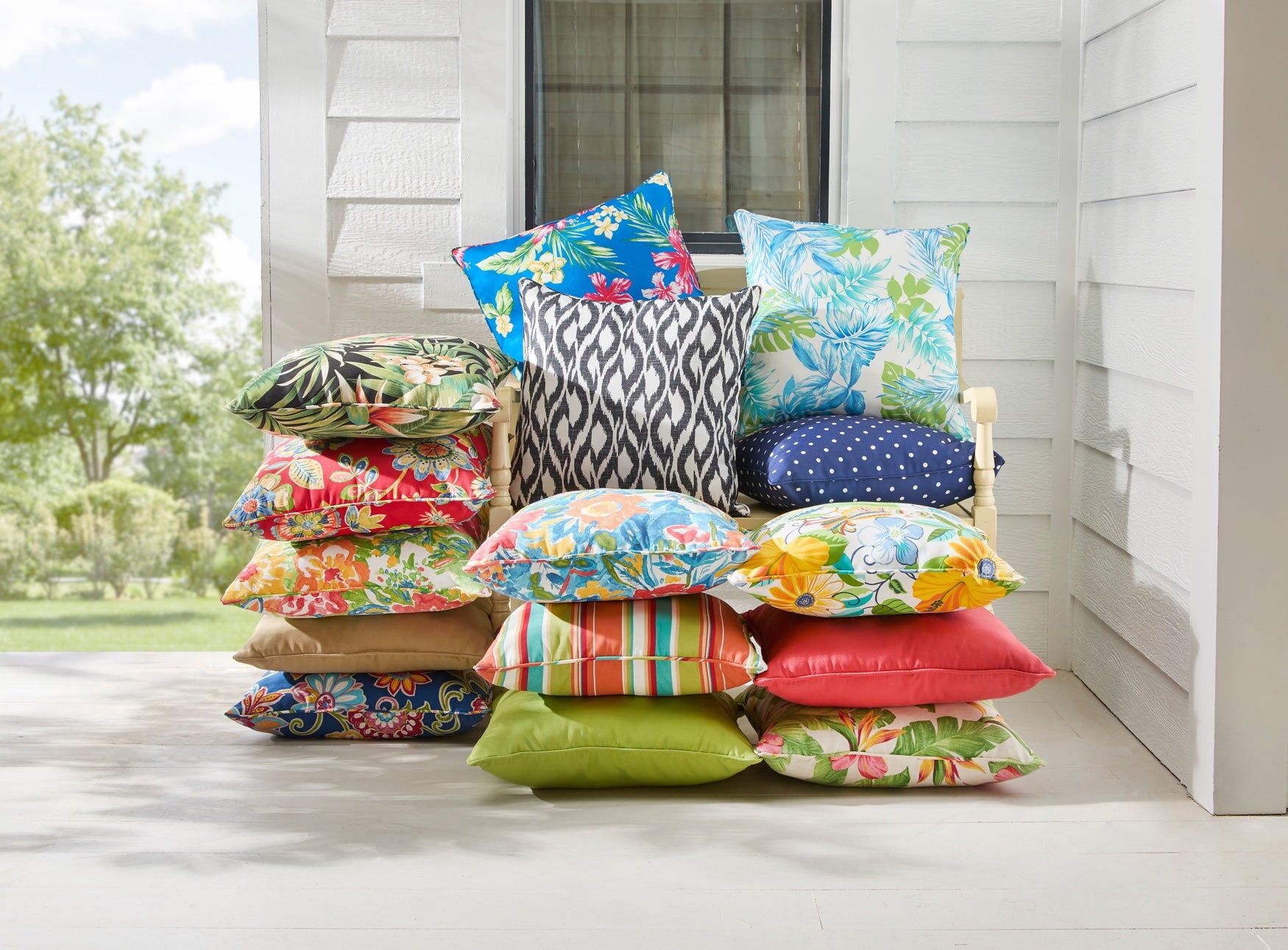 BH Outdoor Performance 20" Square Throw Pillow image number 4