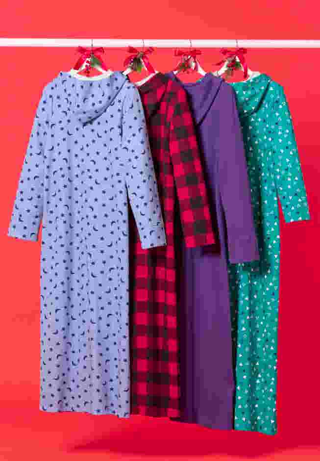 Long Hooded Fleece Sweatshirt Robe image number 8
