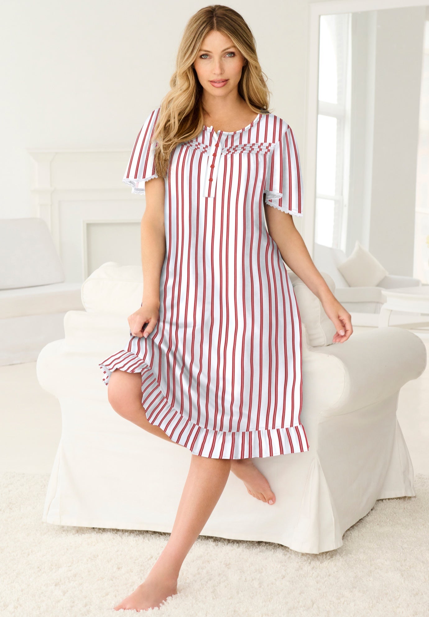 Short Floral Print Cotton Gown image number 3